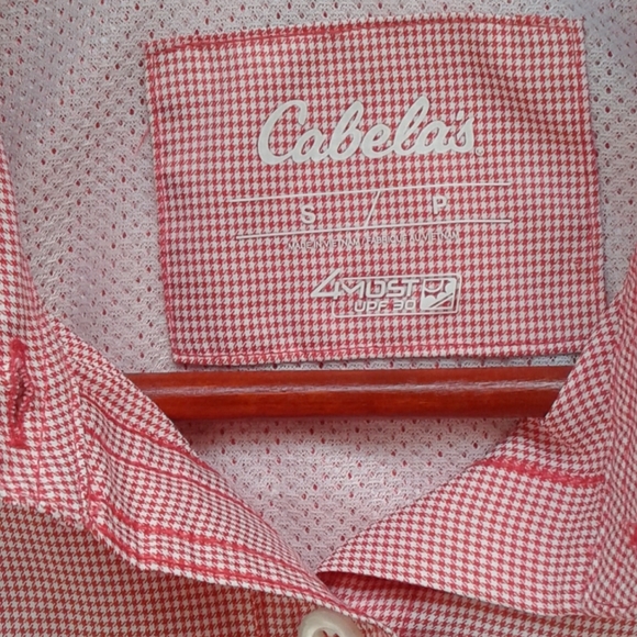 Women's small Cabela's short sleeve button up fishing ,hiking,camping vented… - Picture 2 of 12